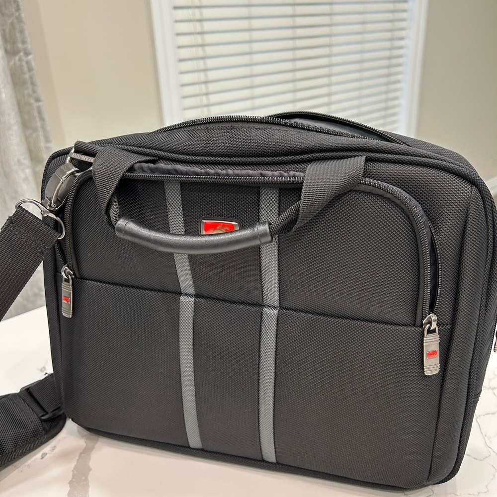 Mancini laptop bag